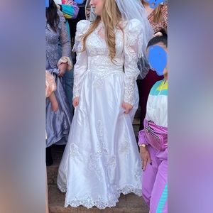 Vintage Retro 80s Wedding Dress